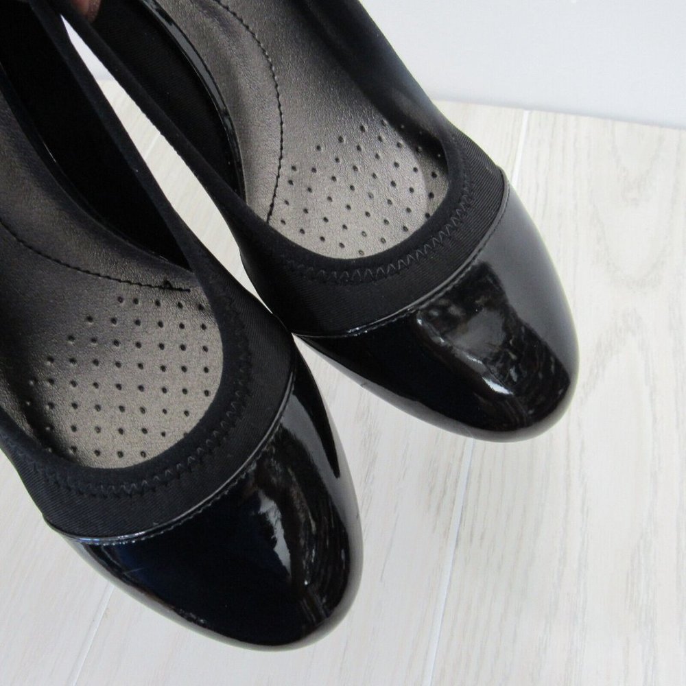 LifeStride Women's Juliana Stretch Wedge Pump -Size 9.5Cap Toe-Shine Black Upper - Picture 12 of 13